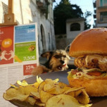 Mino's Diner Cafe Nourriture