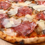 Pizzeria La Tavernetta food