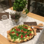 Gusteria Nourriture