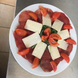 La Sacra Birra Saloon food