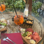 Vineria Monkey Food
