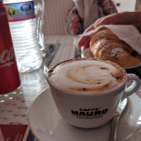 Red White Cafe Comida