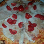 Pizzeria Scugnizzo food