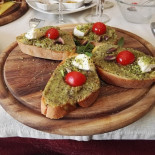Pepe Rosa food