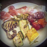 Grotta Delle Api food