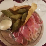 Al 588 food