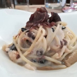 Al 588 food