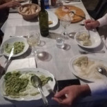 Ustaia Du Casteu food