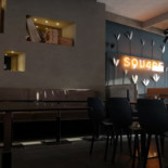 Squ4re Food Party Dentro