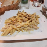 Il Menestrello Nourriture
