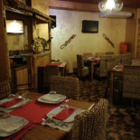 Trisquelè À l'intérieur