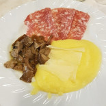 La Cascina Comida