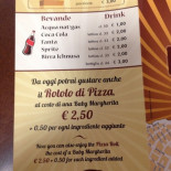 L'angolo Della Pizza À l'intérieur