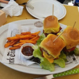 White Bakery Comida