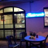 Pizzeria Billabong food
