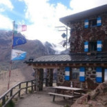Rifugio Cevedale Guido Larcher Exterior