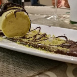 Stuzzico food