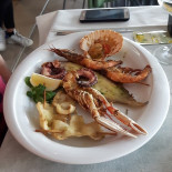 L'oste In Piazza Comida