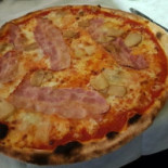 L'oste In Piazza Comida