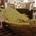 Tre Lanterne Nourriture