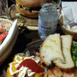 Pocoloco Pubewinebar Nourriture