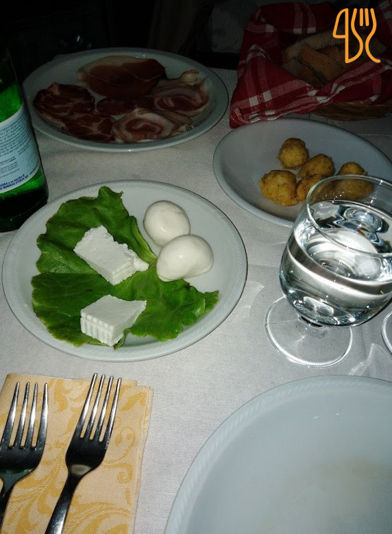 Trattoria Da Settimio À l'intérieur