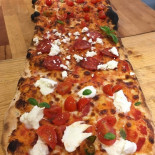 Leo Pizza Nourriture