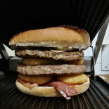 Oxygen Pub food