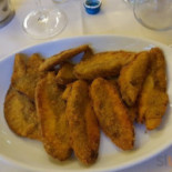 Manubiola Nourriture