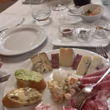 Ae Piere Cote Nourriture