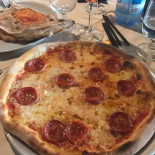 Pizzeria Maya food