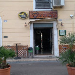Tellini Exterior