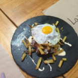 Lazzarella À l'intérieur