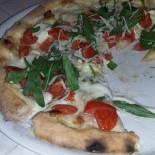 O' Scugnizzo Comida