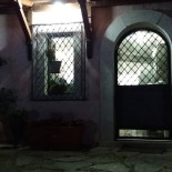Le Crisce Exterior