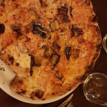 Pizzeria La Fenice Dentro
