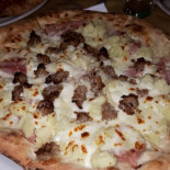 Pizzeria Ricomincio Da Tre food