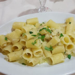 Luisetta Food