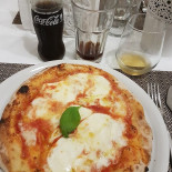 Rosso Pizza Nourriture