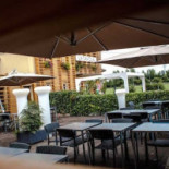 Latavola À l'intérieur