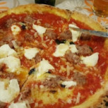 Pizzeria N'da Pullecenella food