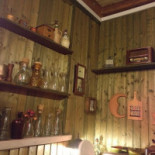 Sisters'pub Inside