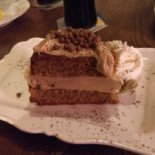 Sisters'pub Food