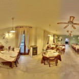 Pizzeria Da Leo inside