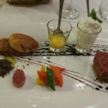 Un Blanc E Un Neri Nourriture