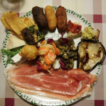 Il Vecchio Ulivo À l'intérieur