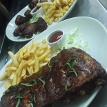 Gusto West Comida