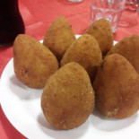 U Catoju food
