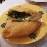 U Catoju food
