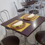 RalucaffÈ Dentro